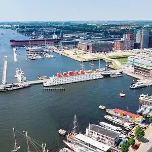 Botel Отель
