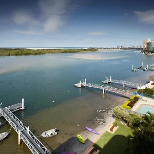 on-the-river-apartments.queenslandhotels.net/